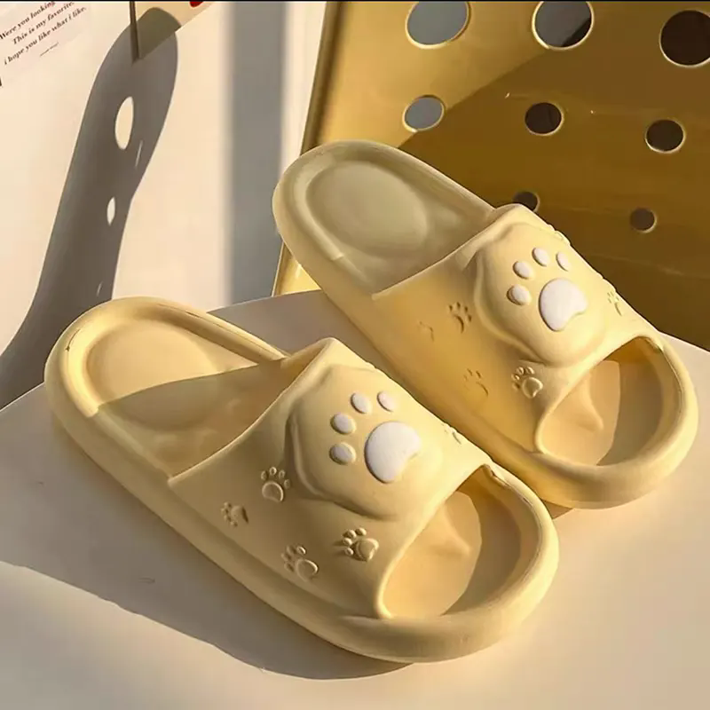 आरामदायक जगण्यासाठी गोंडस फूटप्रिंट चप्पल का बनले आहेत?